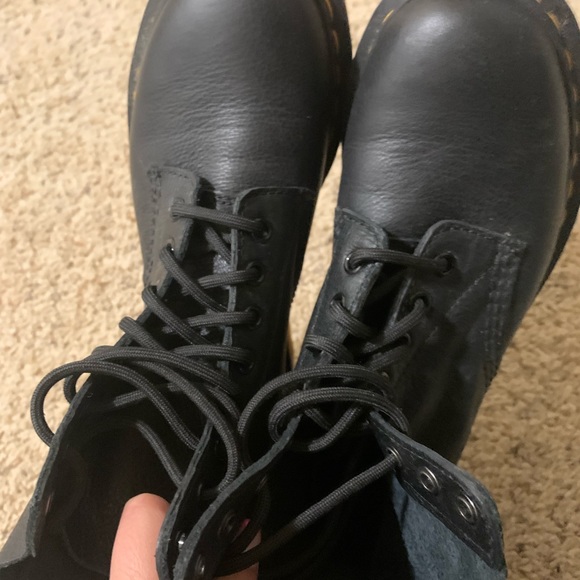 Dr. Martens Shoes - Dr. Martens Pascal 1460